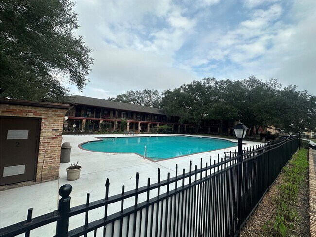 Building Photo - 5238 Arboles Dr