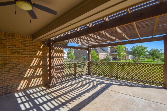 Building Photo - 23111 Broad Springs Court