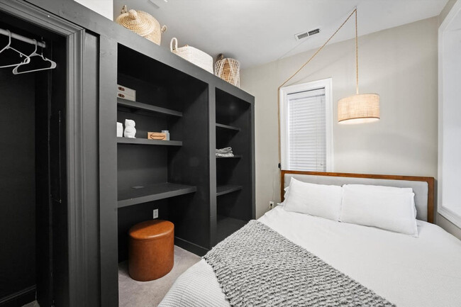 Building Photo - 1408 W Ohio St