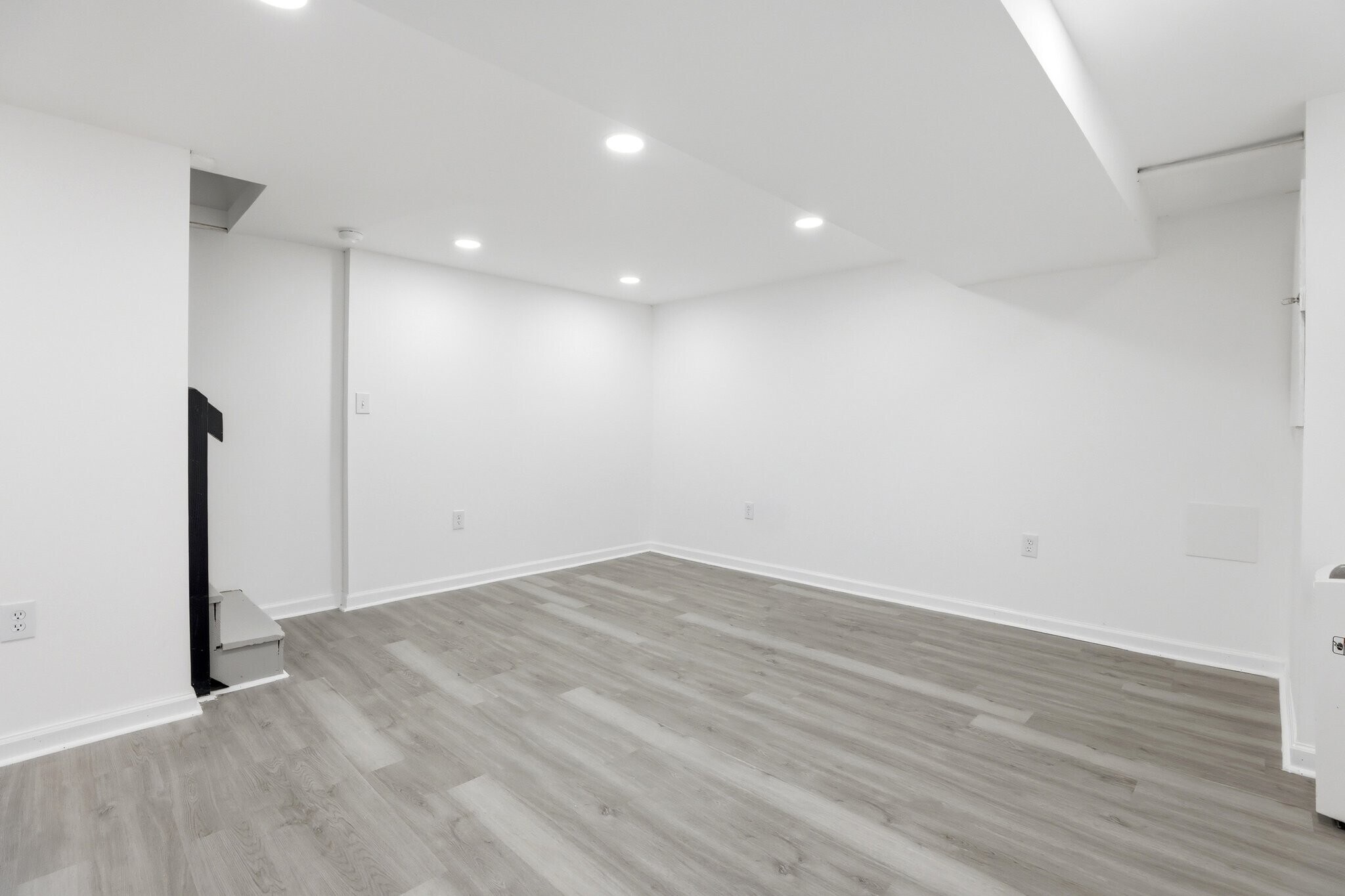 Building Photo - 318 Grovethorn Rd