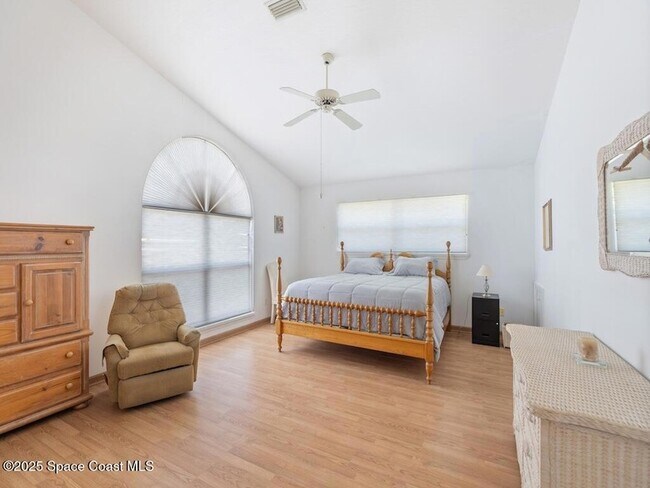 Building Photo - 8820 44th Ave