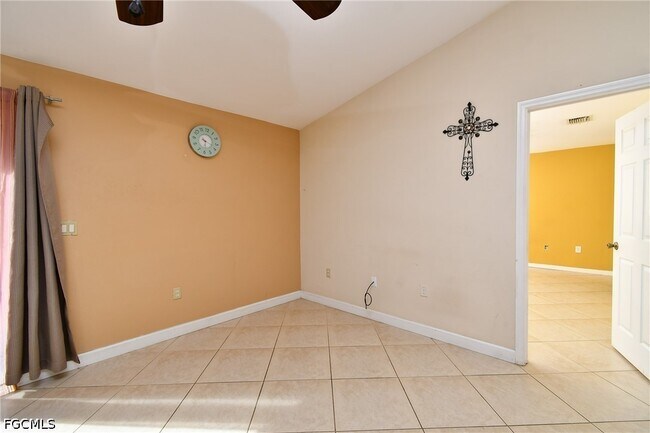 Building Photo - 3409 16th St W