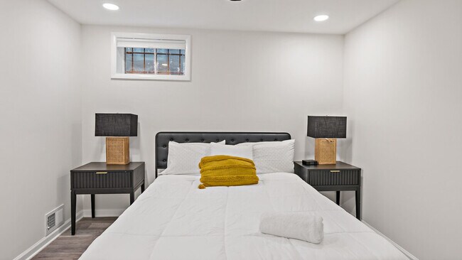 Building Photo - 135 69th St