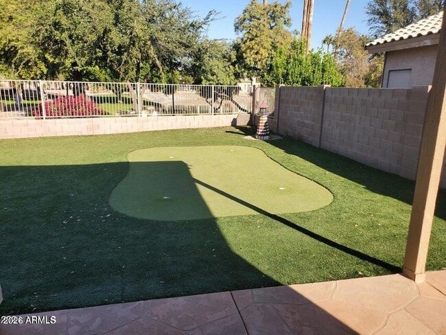 Building Photo - 1848 E Chilton Dr