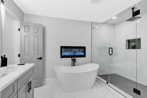 Building Photo - 4161 Windermere Dr