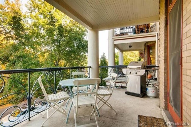 Building Photo - Uptown Capitol Hill - Secure Historic Building with Modern Updates!