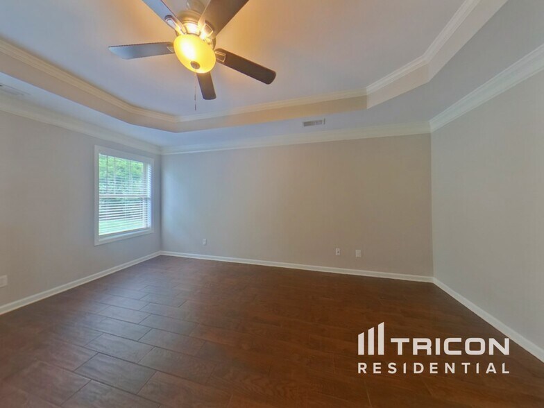 Building Photo - 1011 Buckeye Ln