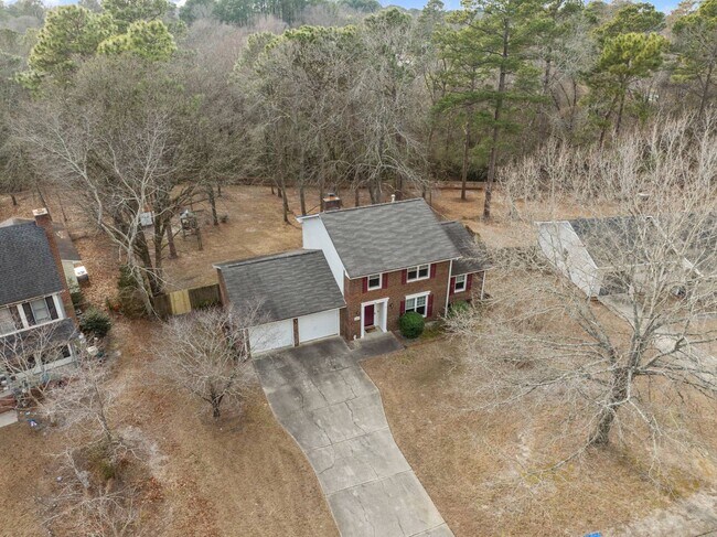 Building Photo - 6257 Lakehaven Dr