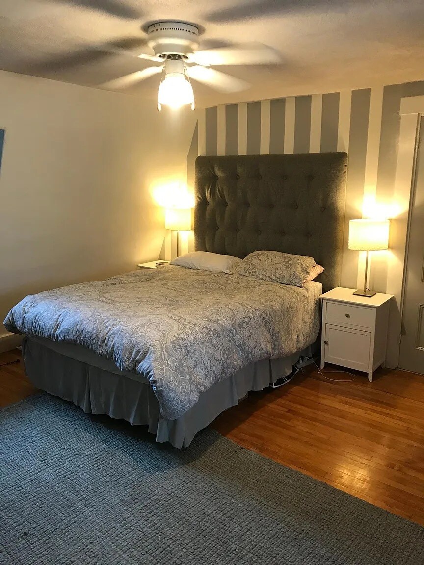 Building Photo - 15 Chestnut St