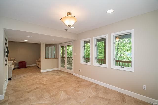 Building Photo - 817 Gray Friar Dr