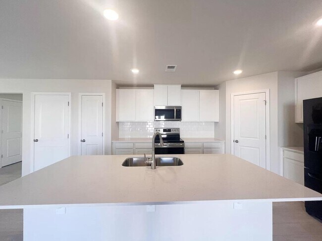 Building Photo - 1203 Melrude Ct