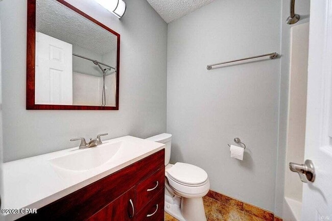 Building Photo - Woodlawn is one of the area's most sought after communities