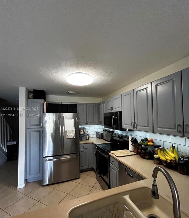 Building Photo - 12805 SW 31st Ct