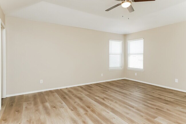 Building Photo - 8527 Cheyenne Bluff