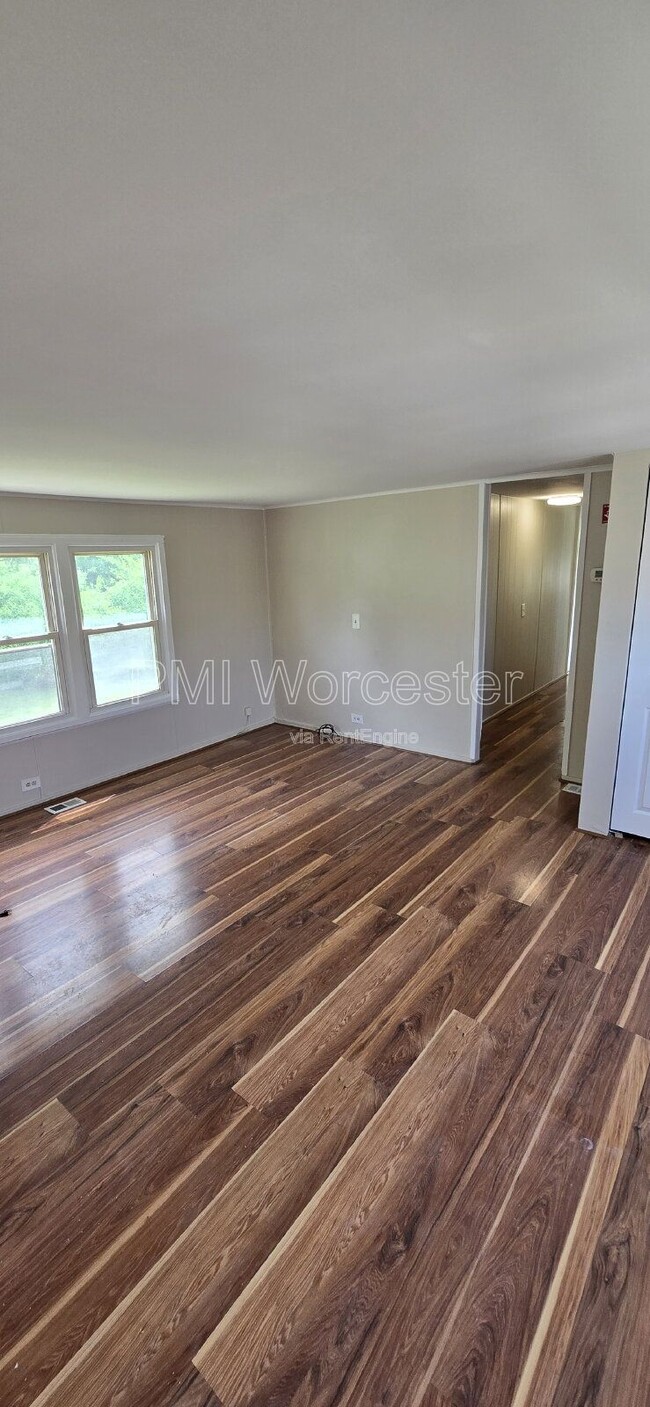 Building Photo - 17 Washington St