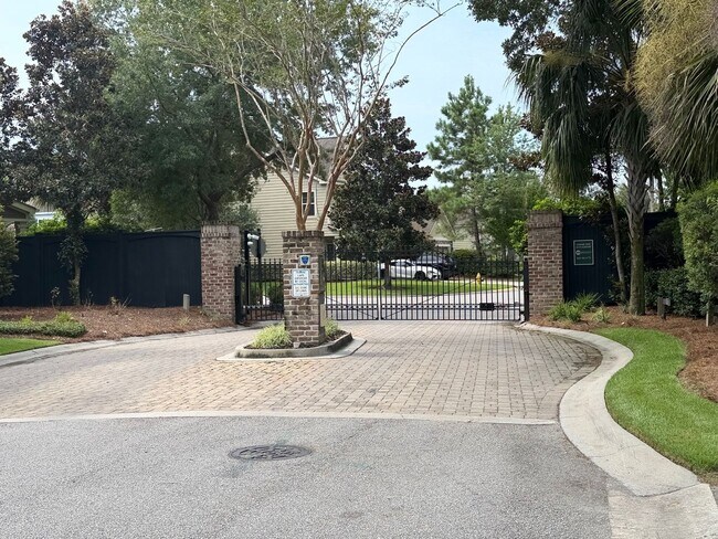 Building Photo - 101 Carolina Dr