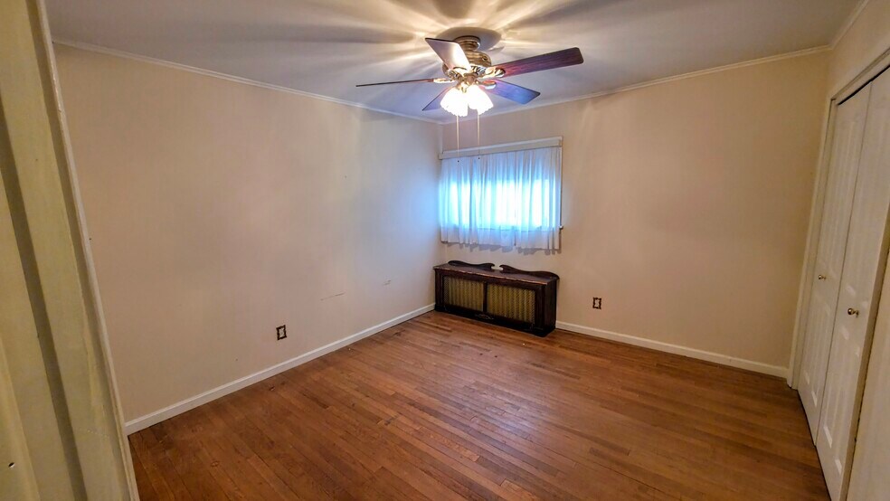 Building Photo - 1418 Penn Ave