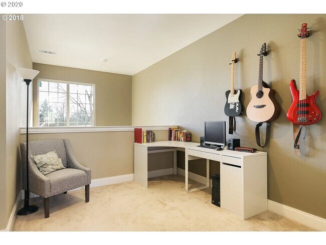 Building Photo - 12330 SW Meader Way