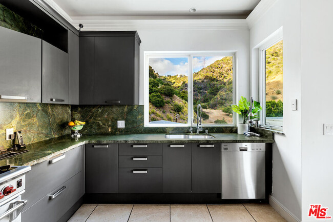 Building Photo - 2063 Wattles Dr