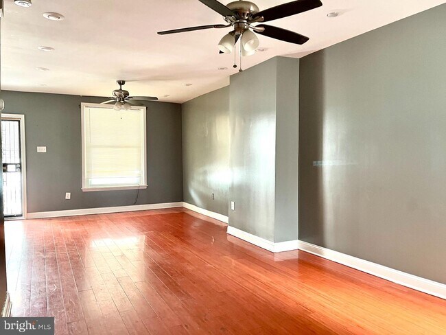 Building Photo - 18 N Ithan St