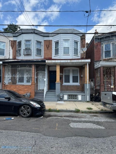 Building Photo - 1279 Everett St
