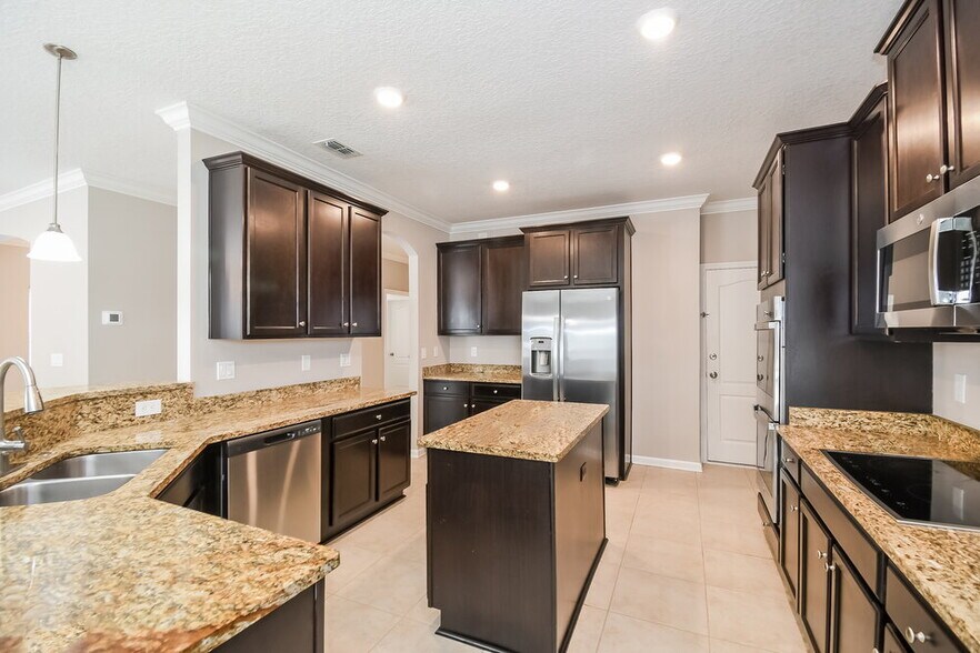 Building Photo - 15928 Baxter Creek Dr