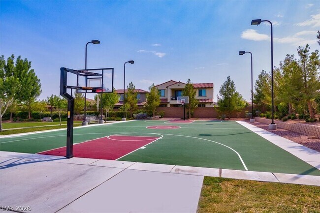 Building Photo - 9936 Wildhorse Cyn Ave