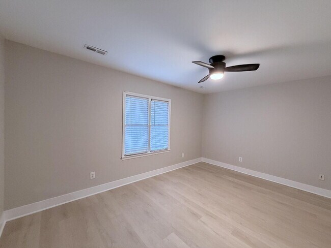 Building Photo - 104 Stowe Pl