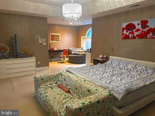 Building Photo - 11018 Shalom Ln