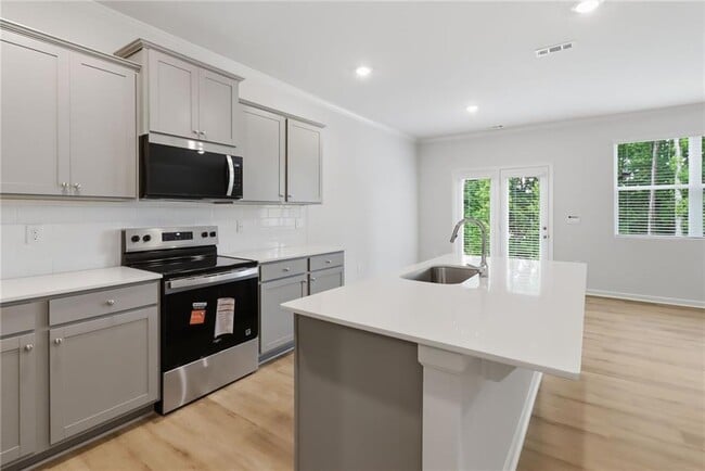 Building Photo - 48 Berryville Dr