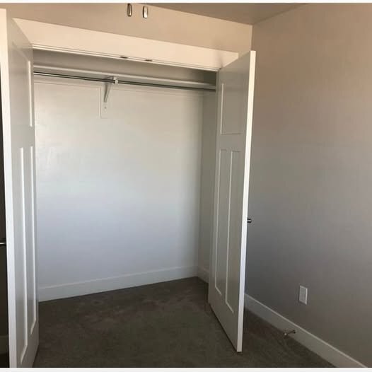 Building Photo - 822 S Aspen Wy