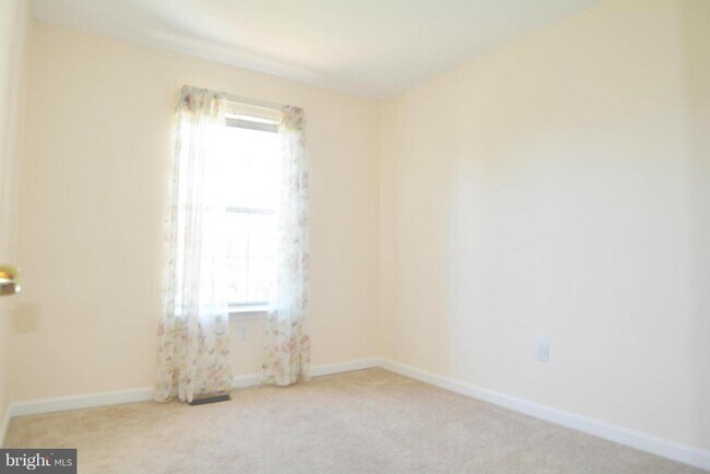 Building Photo - 8625 Andrew Ellicott Ct