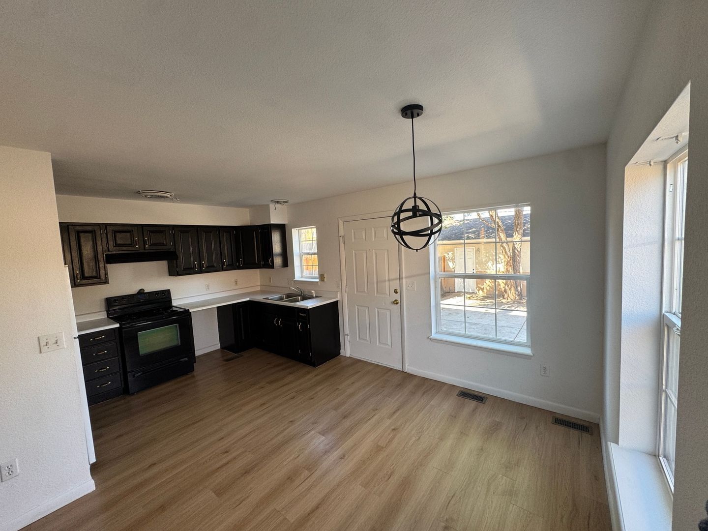 Building Photo - 1605 Boston St