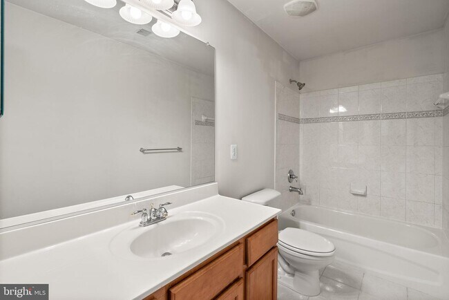 Building Photo - 3921 Braveheart Cir