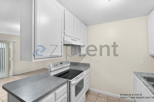 Building Photo - 7918 68th Ave