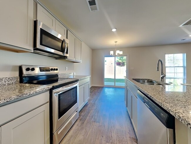 Building Photo - Available Now!  Burnside Farms  - Fenced i...