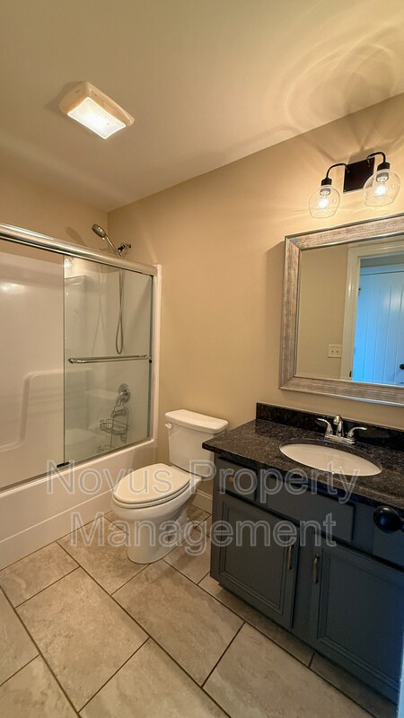 Building Photo - 338 Brookstone Dr