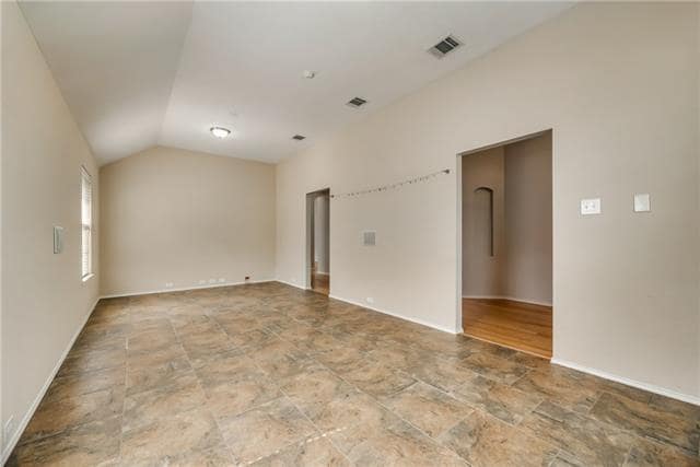 Building Photo - 5024 Escambia Terrace