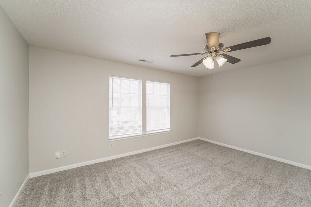 Building Photo - 822 Littleton Dr