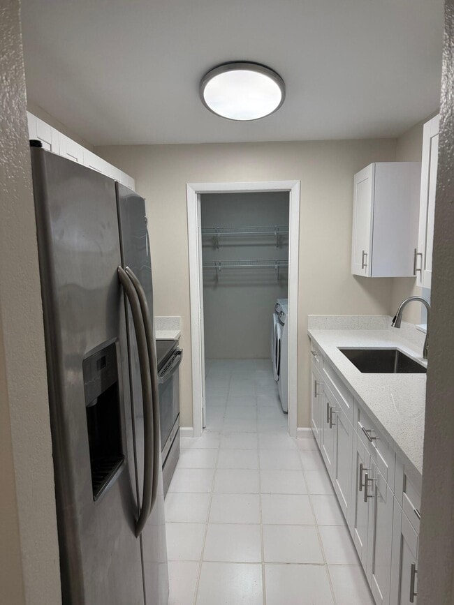 Building Photo - 3391 NW 18th Pl