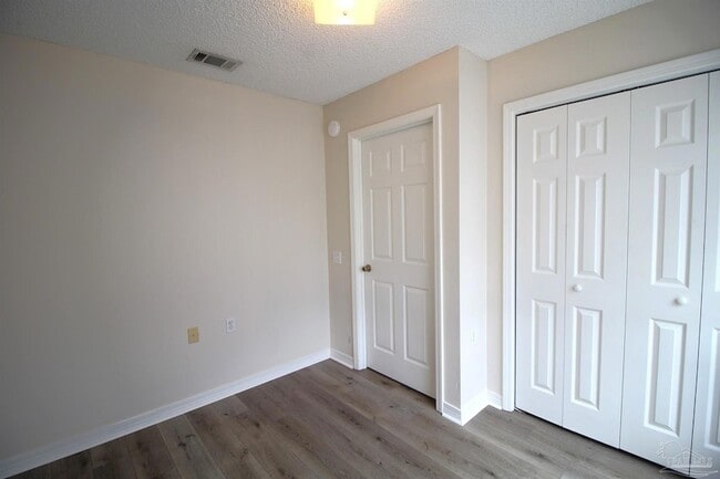 Building Photo - 8505 Nantucket Pl