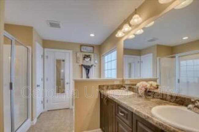 Building Photo - 1214 Cobblefield Dr