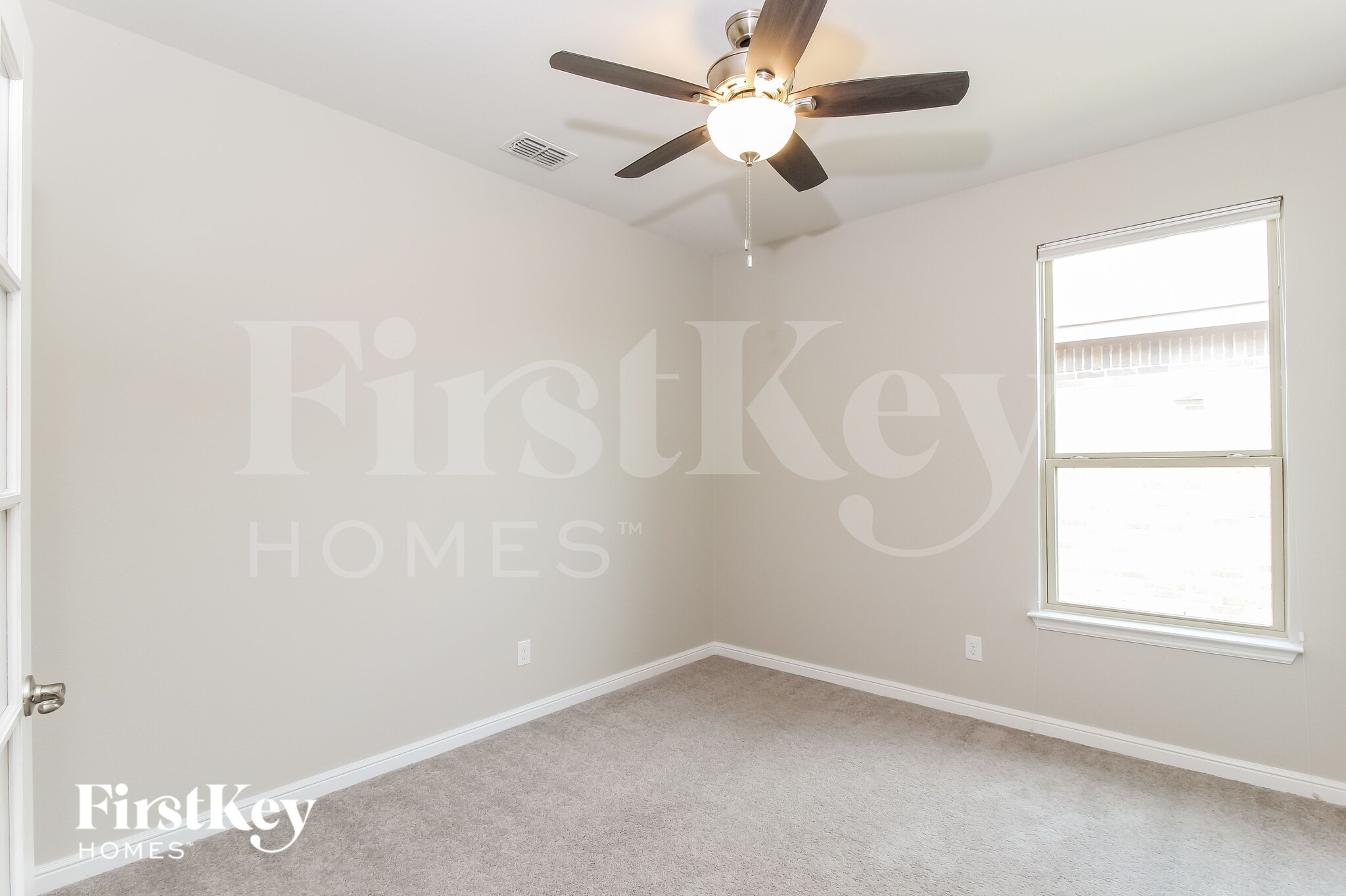 Building Photo - 401 Goldfinch Rd