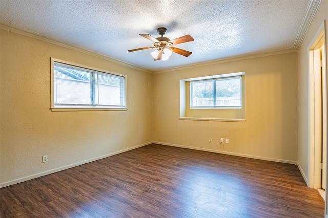 Building Photo - 805 N Fielder Rd