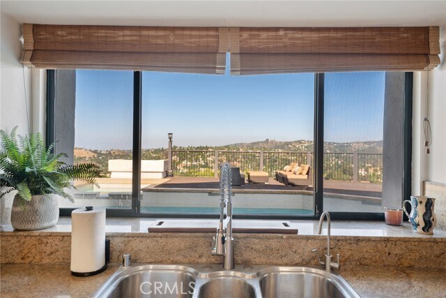 Building Photo - 4372 Park Vicente