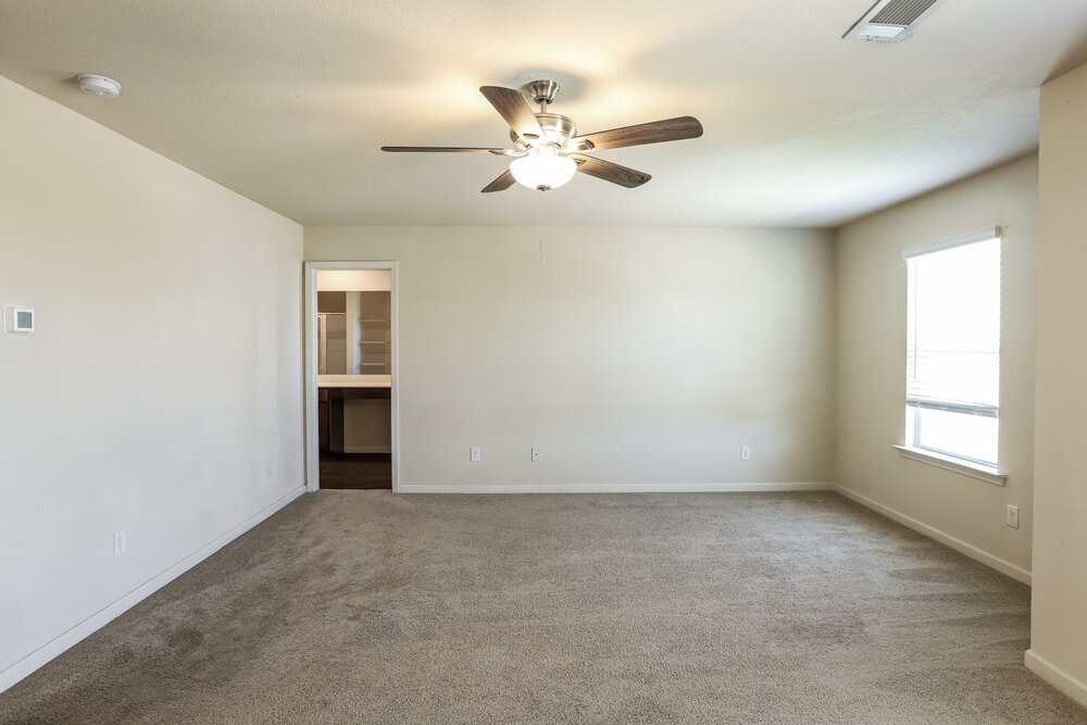 Building Photo - 3343 Clawing Hawk Way