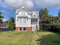 Building Photo - 413 Ridge St