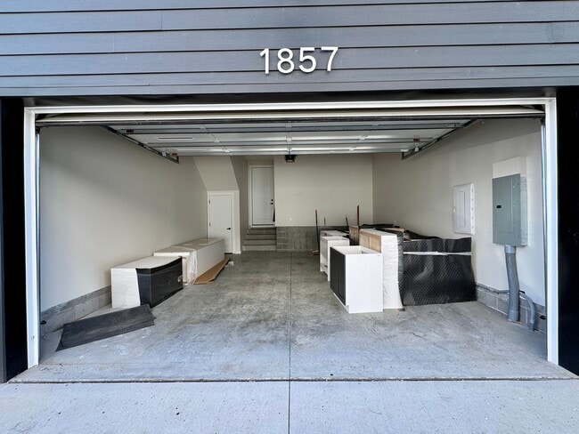 Building Photo - 1857 Zeta Way