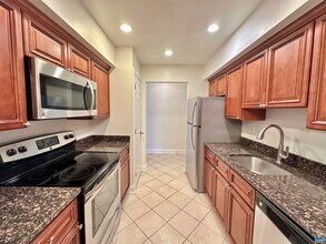 Building Photo - 141 Green Turtle Ln