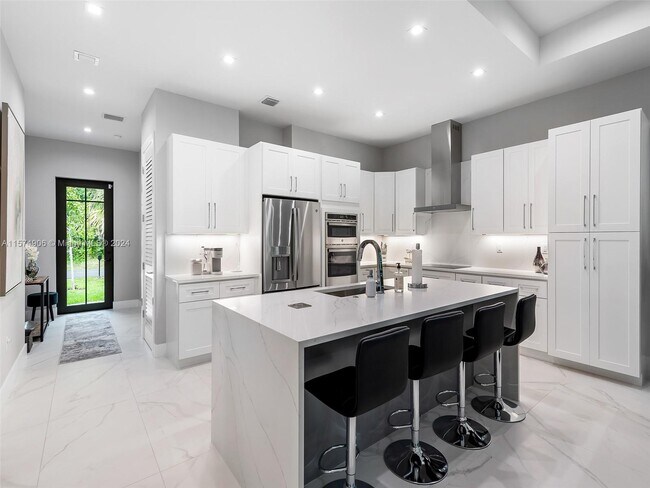 Building Photo - 1484 SW 32nd St